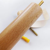 Dérouleur-Papier-Toilette-Design-Serenite-Bois-Cuir-couleur-Beige-Zoom-Details-2-lepetitcoindesign.com