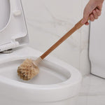 Brosse-toilette-Bois-ecologique-Couleur-beige-marron-demonstration-lepetitcoindesign.com