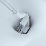 Balai-Brosse-WC-Silicone-Oslo-Perfect-Couleur-Blanc-Demonstration-Nettoyage-3-lepetitcoindesign.com